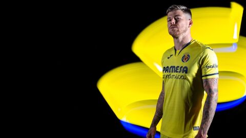 El Villarreal da la bienvenida a Alberto Moreno