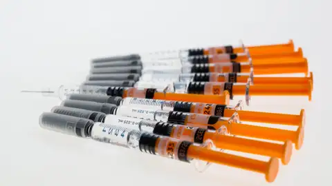 Los farmacéuticos impulsan una nueva campaña de prevención de la meningitis EN BUENAS MANOS