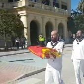 Izado de la bandera de España