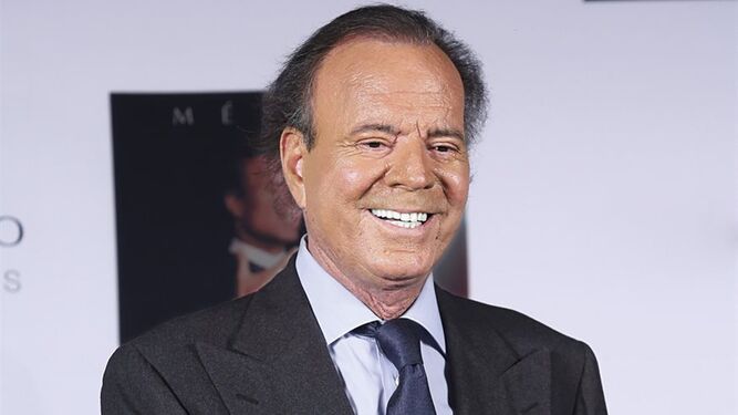 EXCLUSIVA DE HUMOR | Arturito, personaje de La novela de las 12 y... también es hijo de Julio Iglesias EXCLUSIVA DE HUMOR | Arturito, personaje de La novela de las 12 y... también es hijo de Julio Iglesias