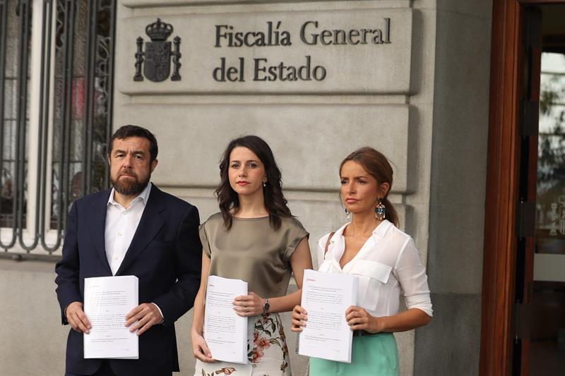 Ciudadanos denuncia ante la Fiscalía el escrache sufrido el día del Orgullo Ciudadanos denuncia ante la Fiscalía el escrache sufrido el día del Orgullo