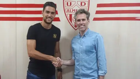 Juan Ibiza (UD Almería) Juan Ibiza (UD Almería)