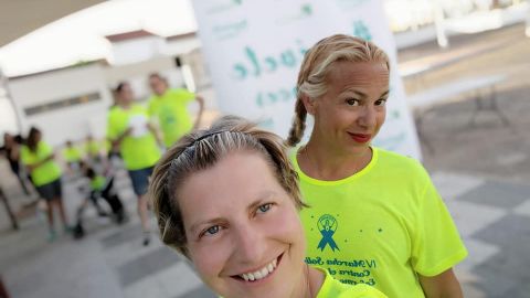 Astrid &Aacute;lvarez y Carolina Beneyto, corredoras frente al c&aacute;ncer