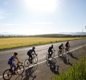 La DGT aumenta la vigilancia por aire y a pie de vías frecuentadas por ciclistas La DGT aumenta la vigilancia por aire y a pie de vías frecuentadas por ciclistas