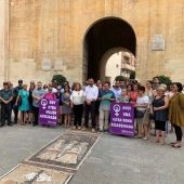 Concentración en Elche tras el asesinato machista de este sábado.