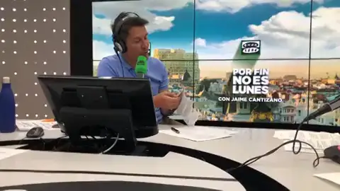 América Valenzuela pone a prueba a Jaime Cantizano ¿Será capaz de doblar un prospecto? América Valenzuela pone a prueba a Jaime Cantizano ¿Será capaz de doblar un prospecto?