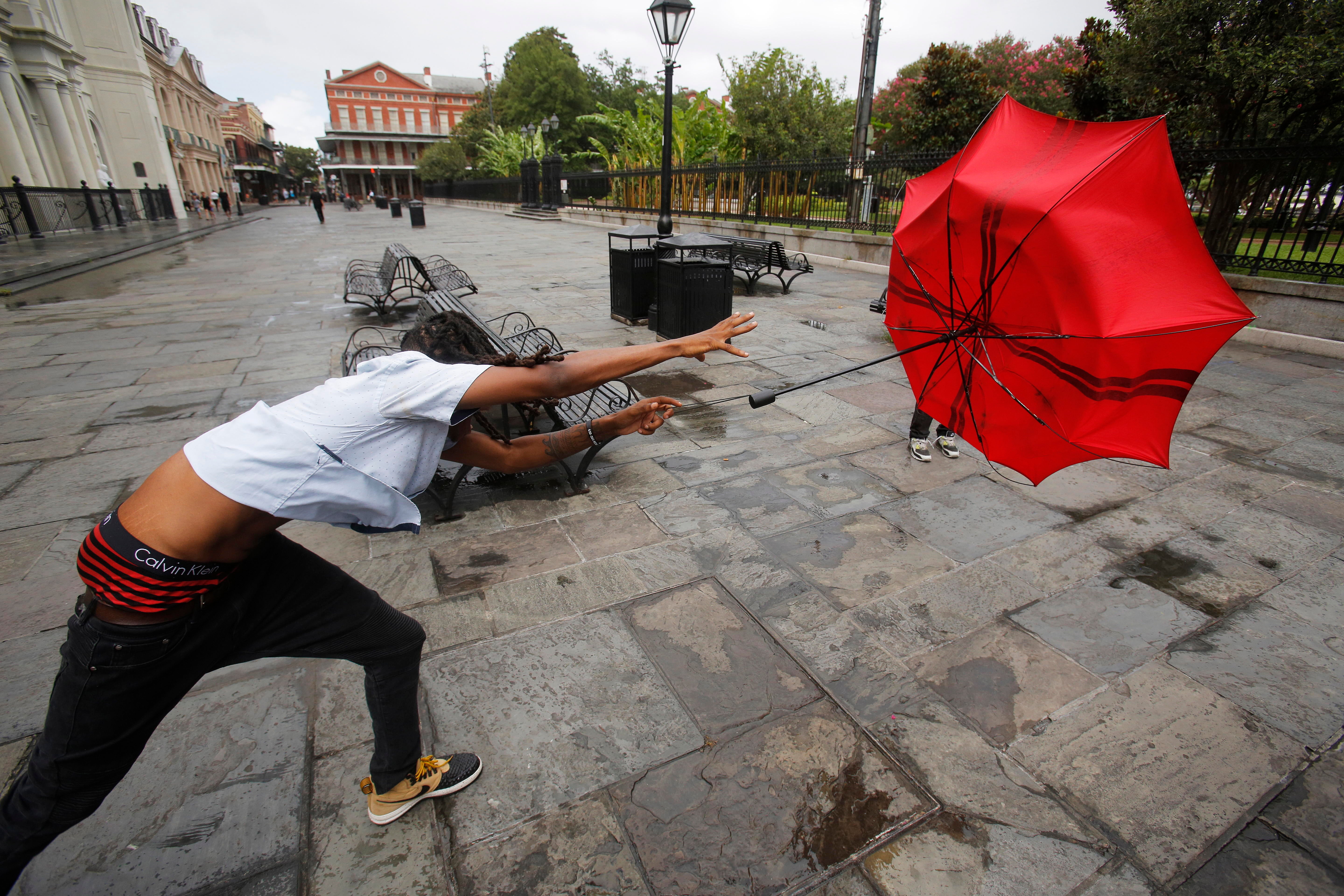 El temporal deja seis muertos El temporal deja seis muertos