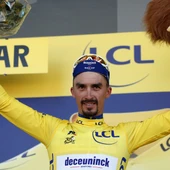 Alaphilippe, con el maillot amarillo Alaphilippe, con el maillot amarillo