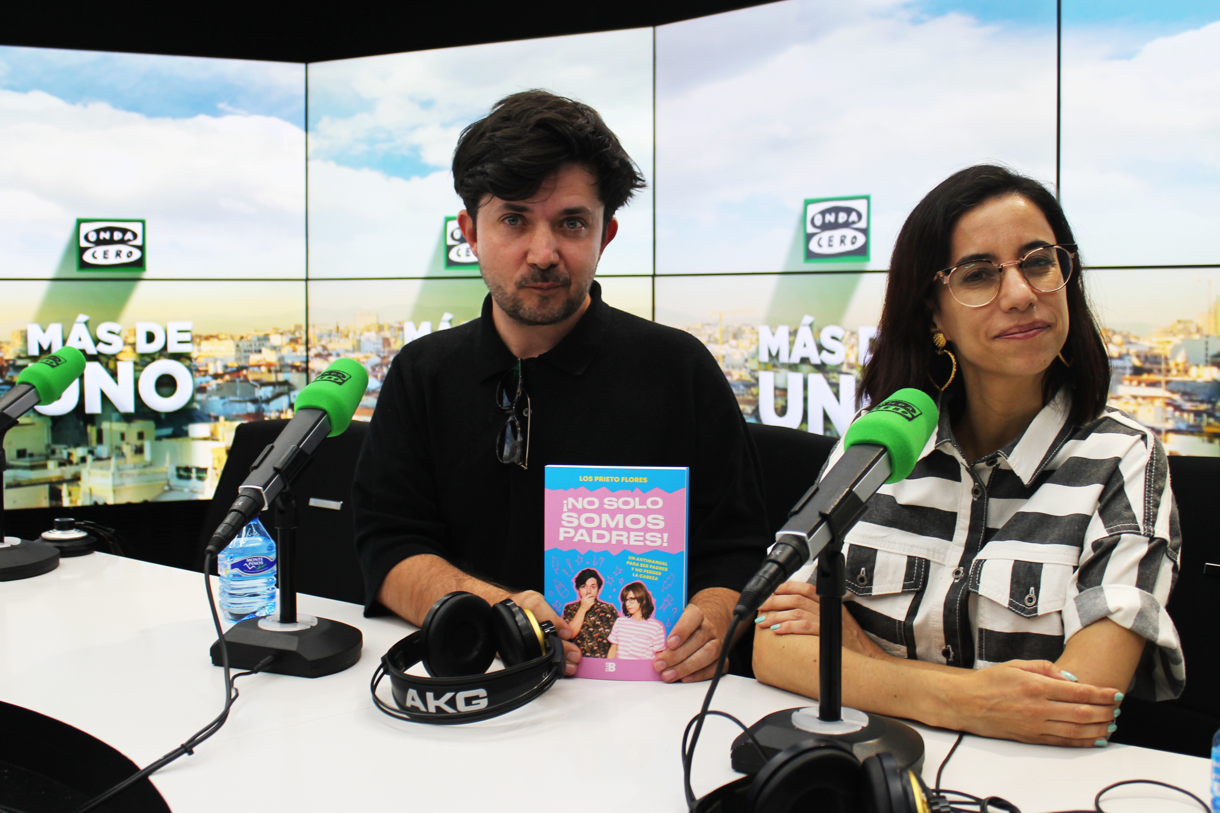 Borja Prieto y Natalia Flores: "Nuestros amigos están empezando a reproducirse ahora y están perdiendo la cabeza" Borja Prieto y Natalia Flores: "Nuestros amigos están empezando a reproducirse ahora y están perdiendo la cabeza"