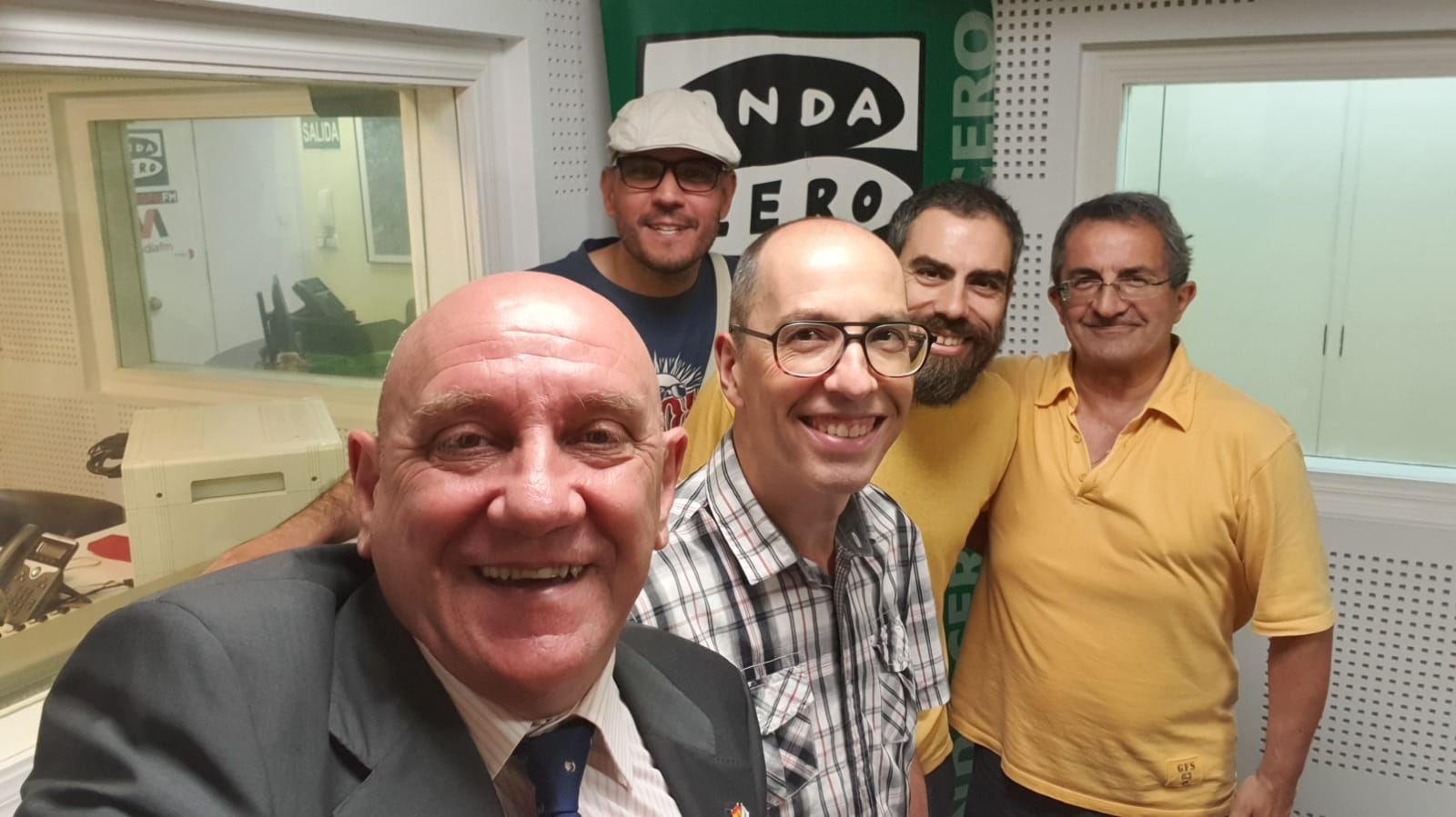Tertulia de "Locos por Incordiar" en Ourense en la Onda Tertulia de "Locos por Incordiar" en Ourense en la Onda