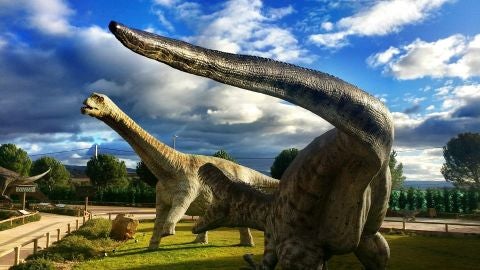 Dinosaurios en Din&oacute;polis