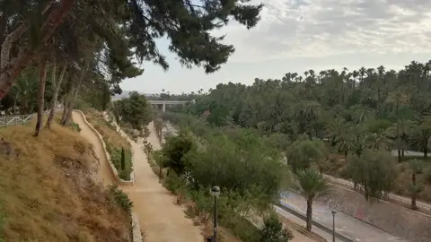 Ladera del Vinalopó. Ladera del Vinalopó.