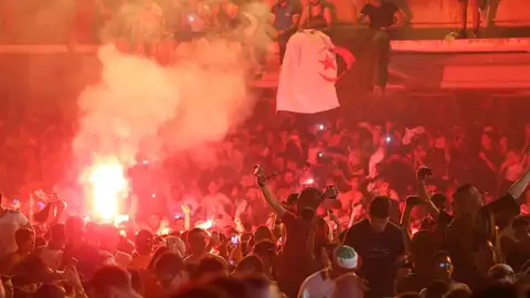 Hinchas argelinos celebran en Francia el pase a la final de la Copa Africana de Naciones Hinchas argelinos celebran en Francia el pase a la final de la Copa Africana de Naciones