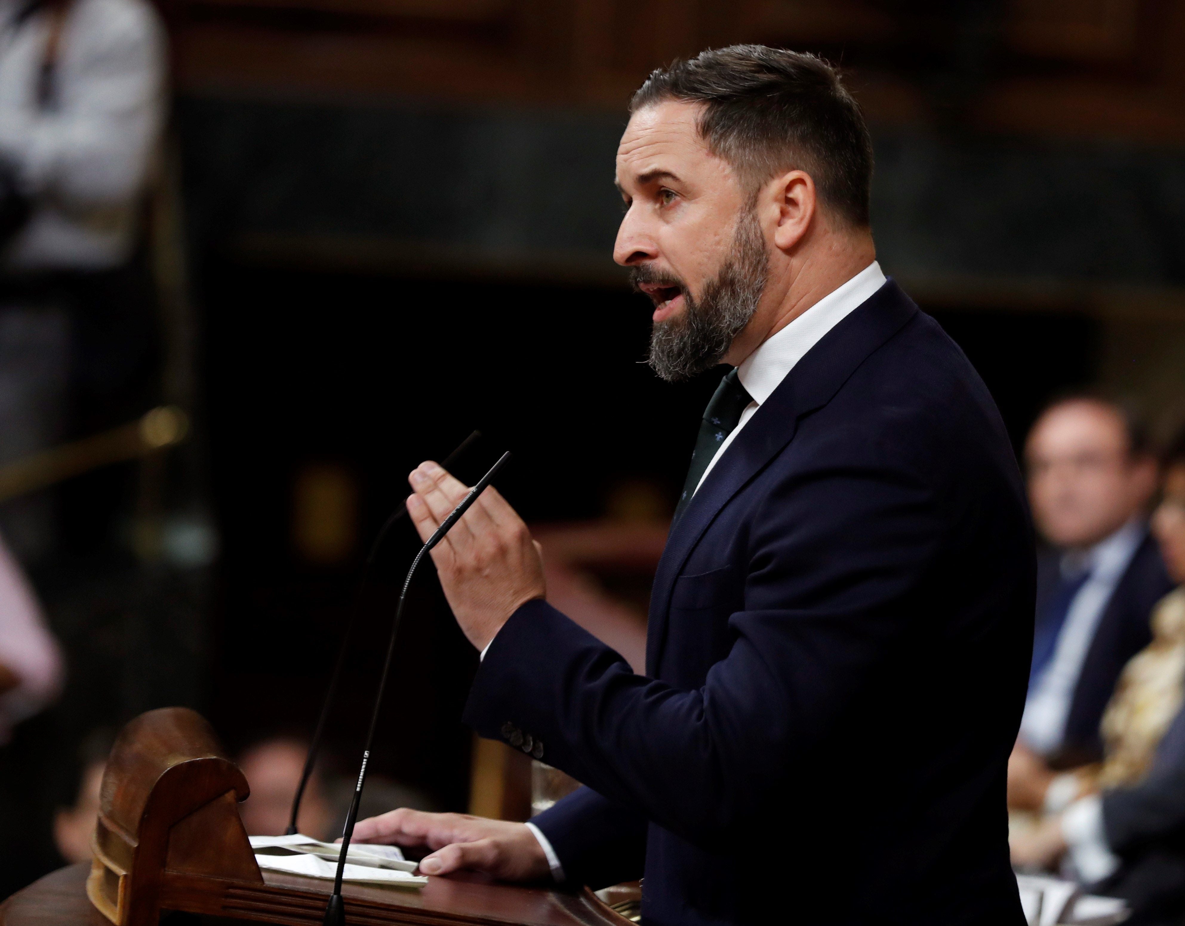 La Audiencia Nacional admite a trámite la denuncia de Vox a Bildu por homenajes a etarras en Hernani y Oñate La Audiencia Nacional admite a trámite la denuncia de Vox a Bildu por homenajes a etarras en Hernani y Oñate