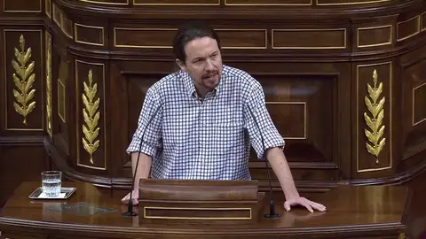 Pablo Iglesias, a Sánchez: "Renunciamos al ministerio de trabajo por competencias para dirigir las políticas activas de empleo" Pablo Iglesias, a Sánchez: "Renunciamos al ministerio de trabajo por competencias para dirigir las políticas activas de empleo"