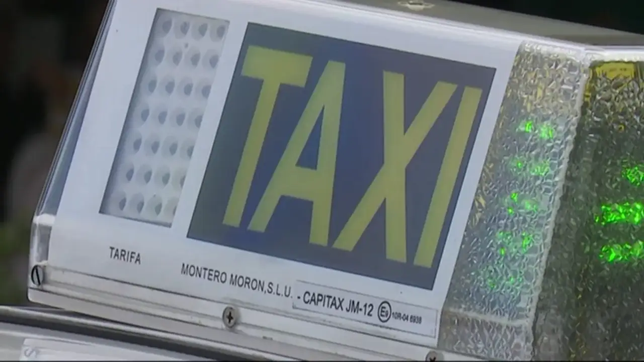 Detenido un taxista de Tenerife por violar a una clienta que llevaba en su coche Detenido un taxista de Tenerife por violar a una clienta que llevaba en su coche