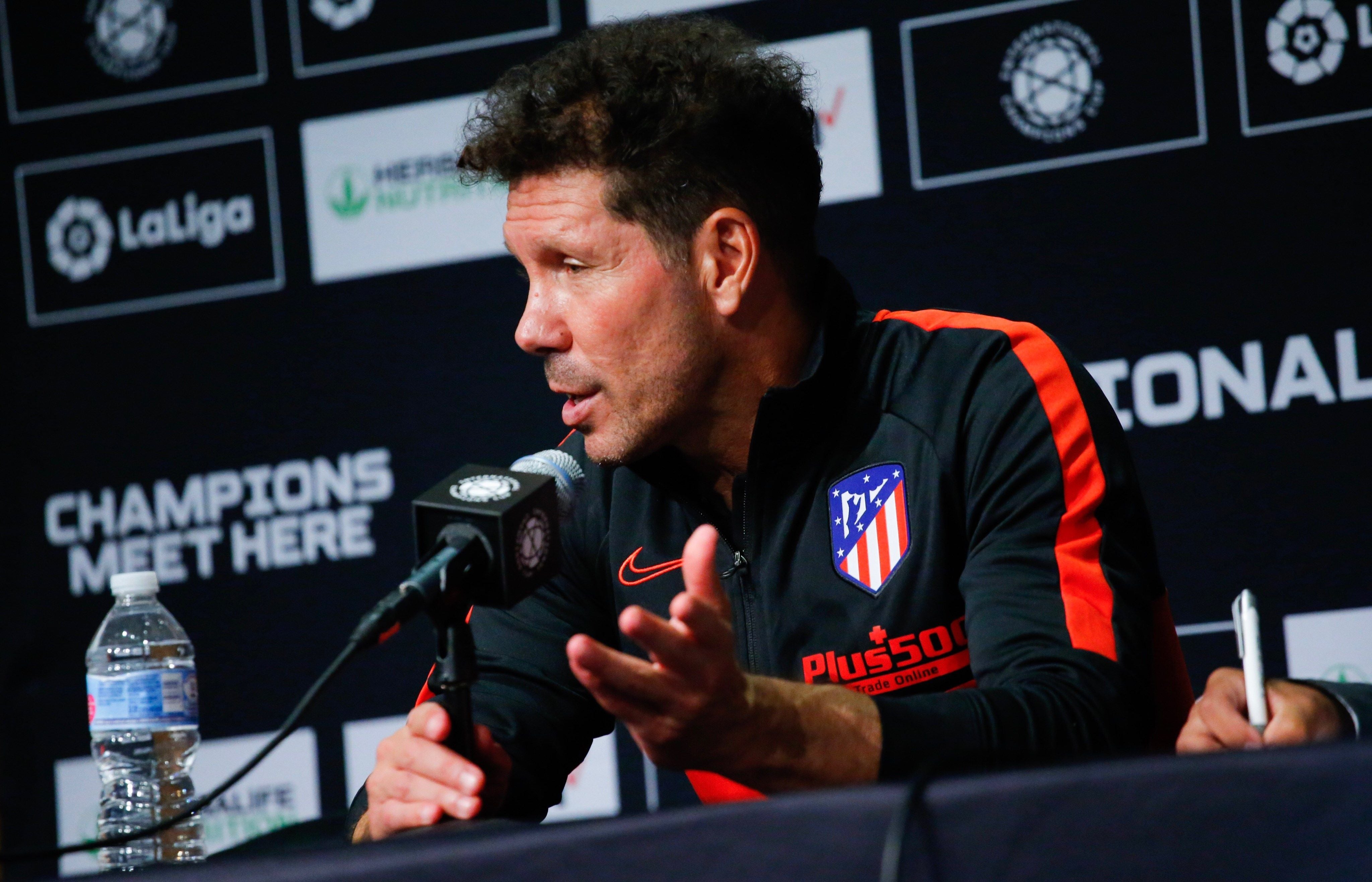 Simeone: "Ibrahimovic habría encajado en el Atlético de Madrid" Simeone: "Ibrahimovic habría encajado en el Atlético de Madrid"