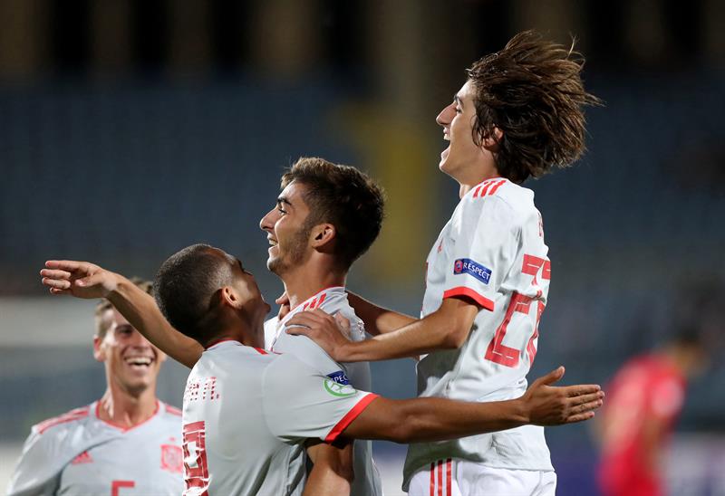 Ferrán Torres: "Ha sido el broche de oro para poder acabar así con esta generación" Ferrán Torres: "Ha sido el broche de oro para poder acabar así con esta generación"