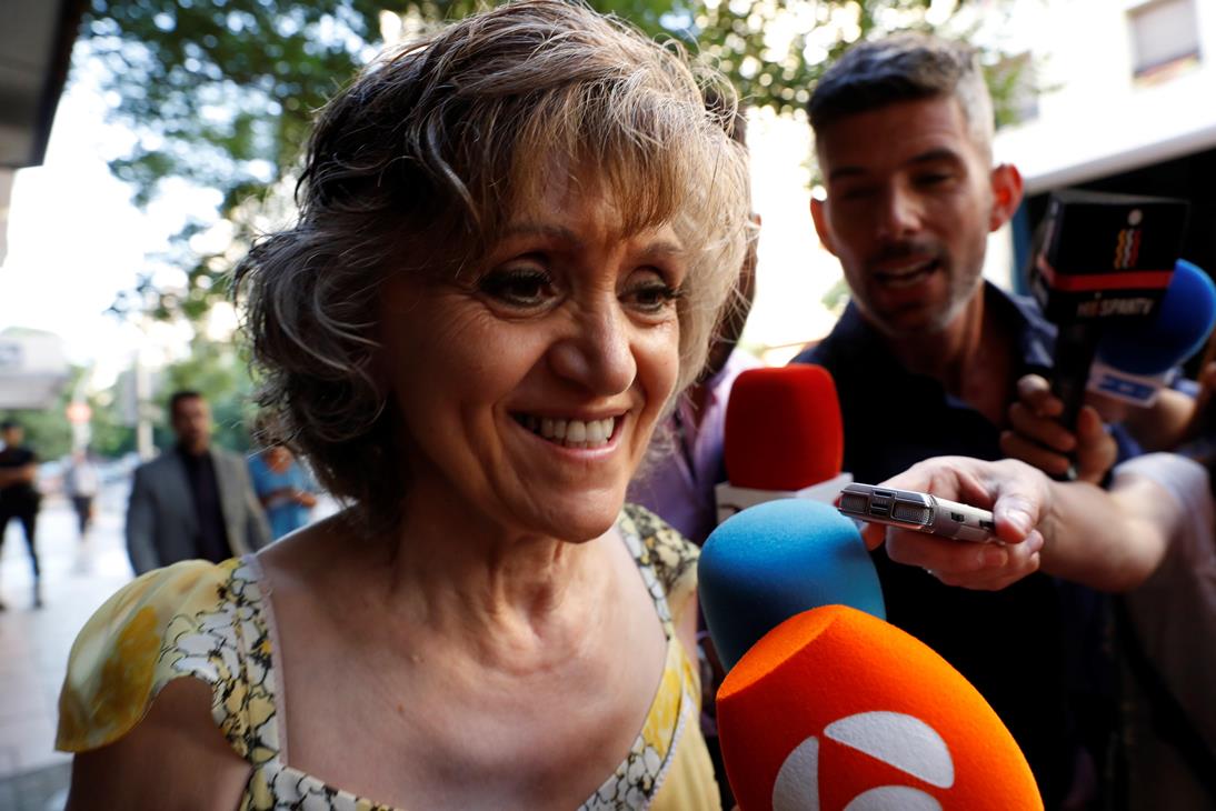 Sanidad propone endurecer las leyes de tabaco y alcohol Sanidad propone endurecer las leyes de tabaco y alcohol