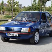Peugeot 205 con el que participa Sabinar Raid.