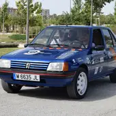 Peugeot 205 con el que participa Sabinar Raid. Peugeot 205 con el que participa Sabinar Raid.