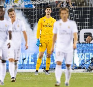 Thibaut Courtois, con gesto serio en un partido del Real Madrid Thibaut Courtois, con gesto serio en un partido del Real Madrid