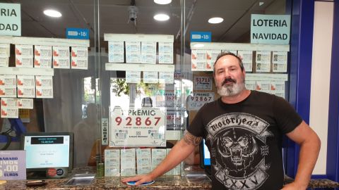 Aurelio Porras, responsable de la Administraci&oacute;n n&uacute;mero 17 de Elche.