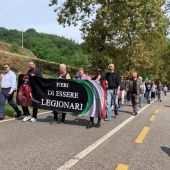 Descendientes y seguidores de Mussolini le rinden homenaje en Italia