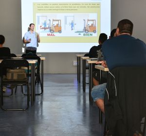 En la Comunitat Valenciana se valora mejor la FP En la Comunitat Valenciana se valora mejor la FP