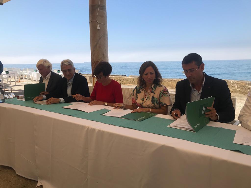 "El hecho histórico de hoy es que todas las instituciones estemos unidas para impulsar este proyecto" "El hecho histórico de hoy es que todas las instituciones estemos unidas para impulsar este proyecto"