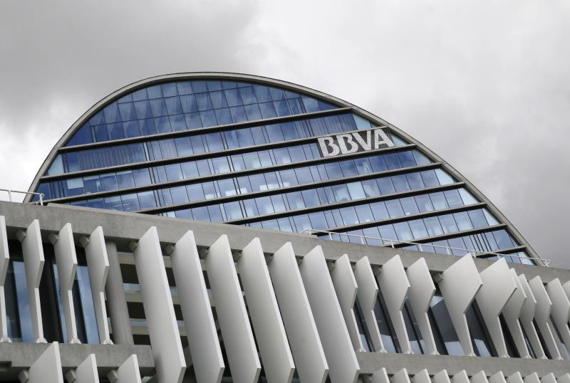 BBVA y Sabadell negocian una posible fusión BBVA y Sabadell negocian una posible fusión