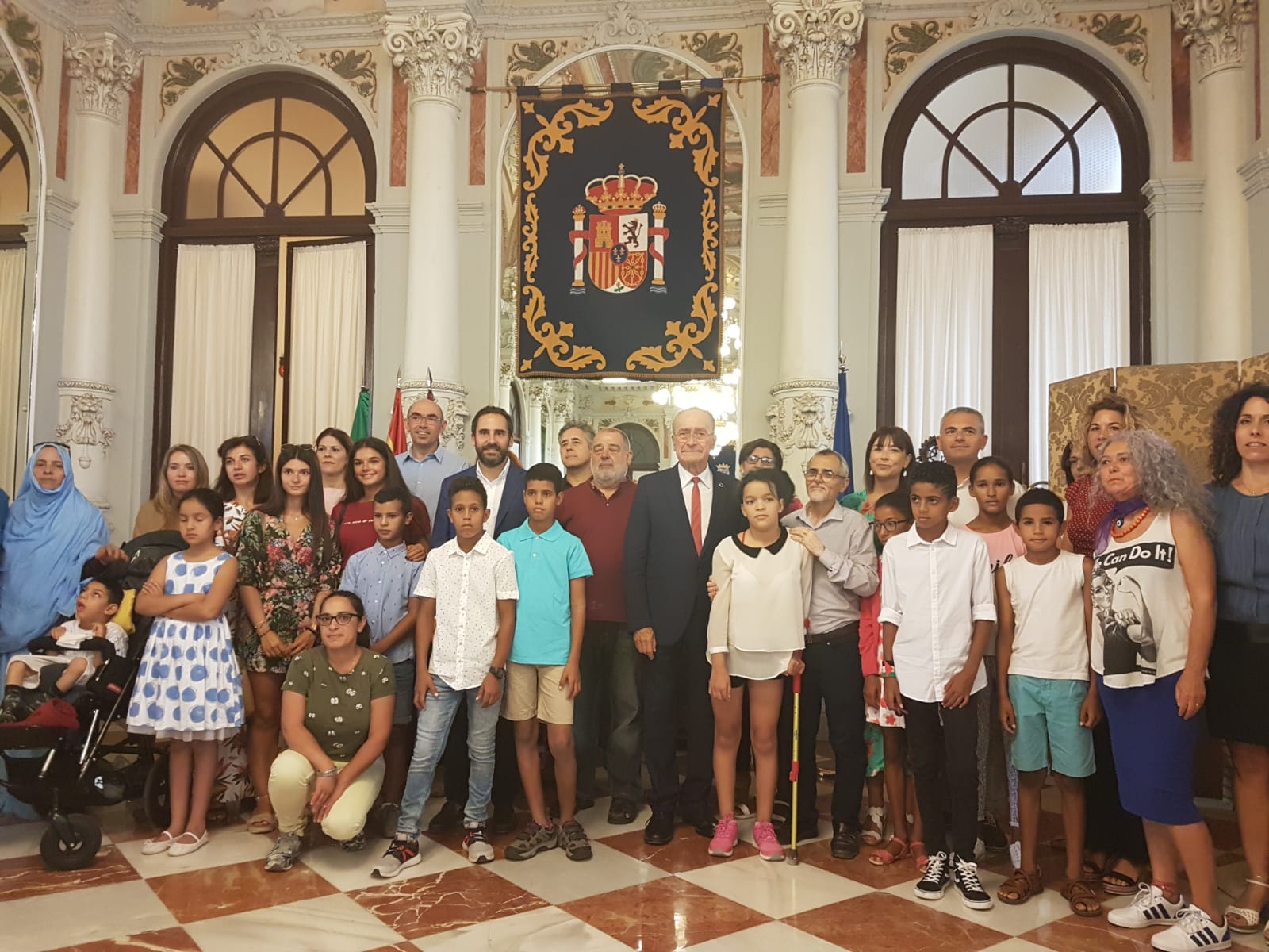 Medio centenar de familias malagueñas acogen a niños saharauis durante el verano Medio centenar de familias malagueñas acogen a niños saharauis durante el verano