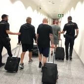 Tres de los detenidos en el aeropuerto de El Altet de Elche.