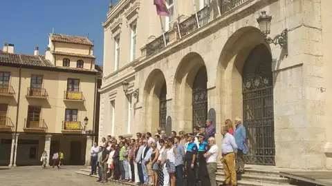 Minuto de silencio en repulsa por el último caso de violencia machista Palencia