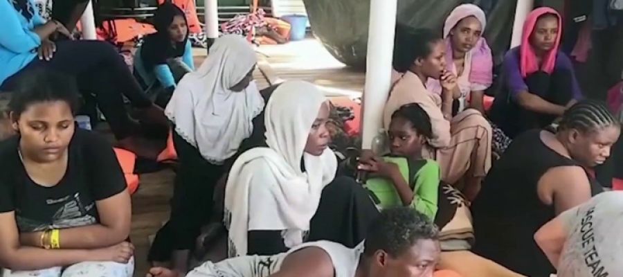 Migrantes a bordo del 'Open Arms' Migrantes a bordo del 'Open Arms'