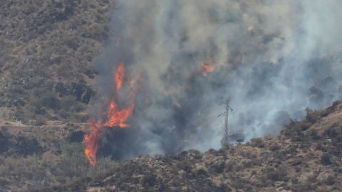 A3 Noticias 2 (12-08-19) El incendio en la isla de Gran Canaria se mantiene activo y avanza sin control por el fuerte viento
