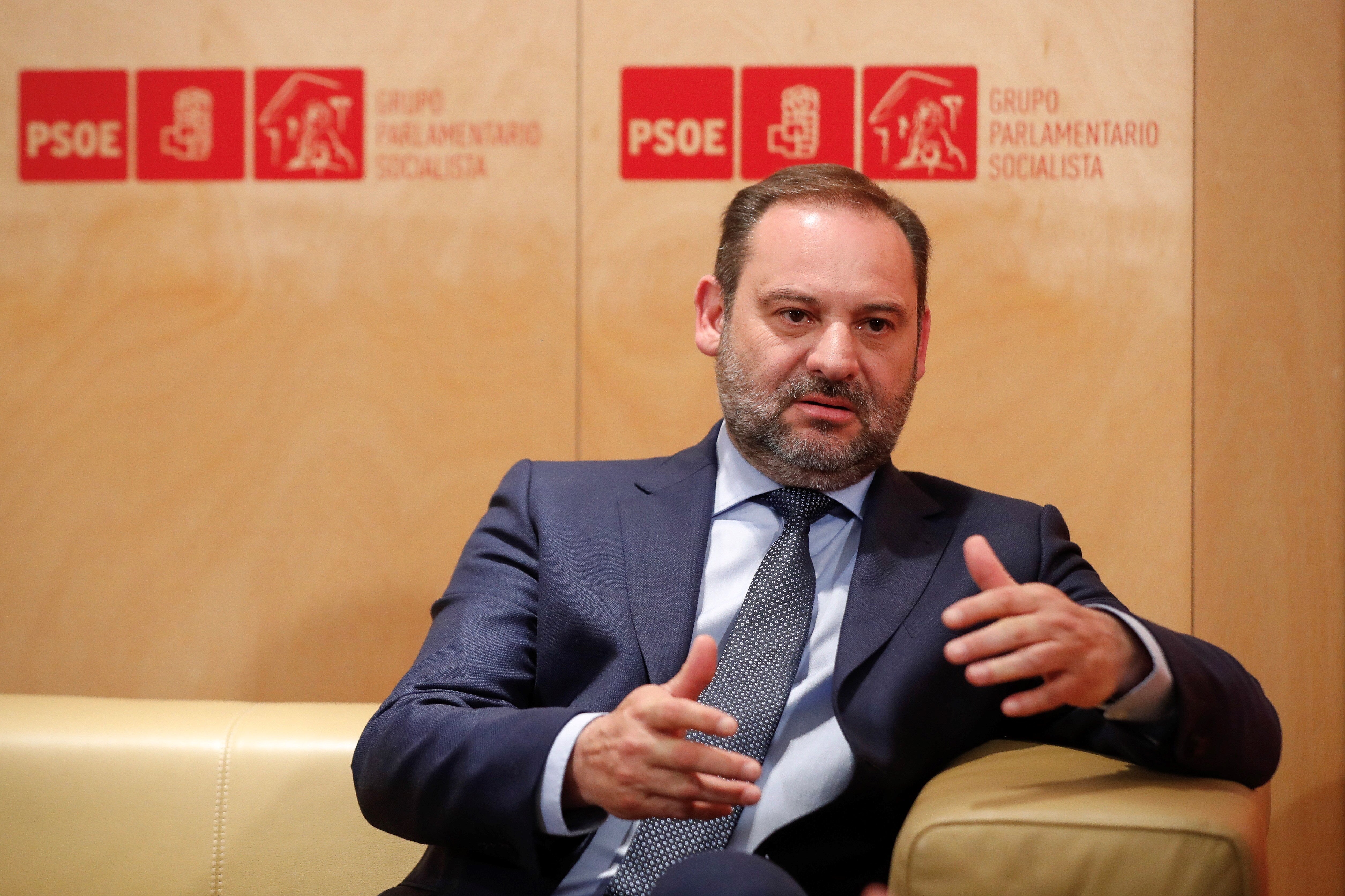 Ábalos espera que Iglesias "no niegue tres veces a Sánchez" Ábalos espera que Iglesias "no niegue tres veces a Sánchez"