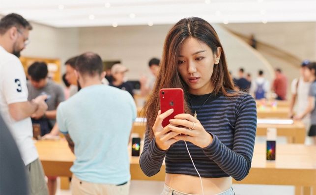 La OCU denuncia la obsolescencia programada en el iphone 6. La OCU denuncia la obsolescencia programada en el iphone 6.