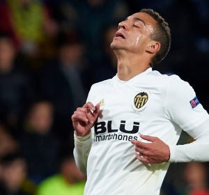 Rodrigo Moreno con la camiseta del Valencia CF Rodrigo Moreno con la camiseta del Valencia CF