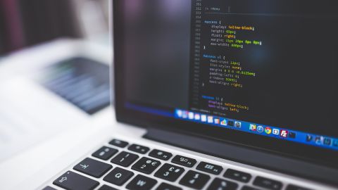 Ordenador con c&oacute;digos html