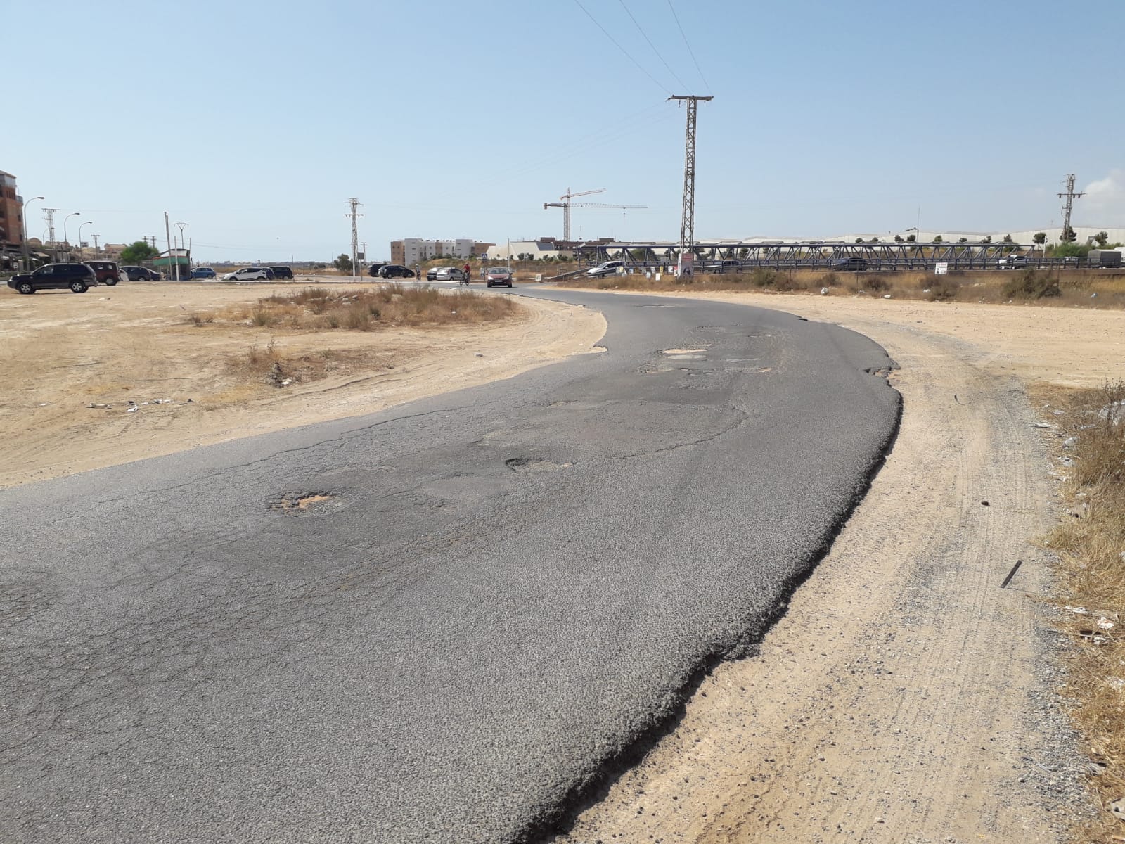 Emilio Bascuñana, alcalde de Orihuela: "Tenemos la vista puesta en el río Segura porque el riesgo de desbordamiento es muy alto" Emilio Bascuñana, alcalde de Orihuela: "Tenemos la vista puesta en el río Segura porque el riesgo de desbordamiento es muy alto"