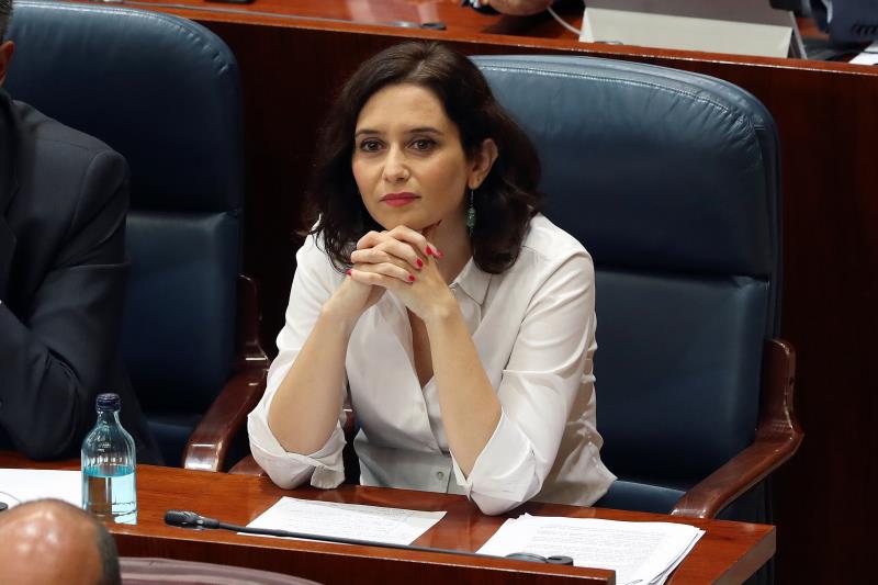 Ayuso, sobre los menores migrantes: "Ni puedo poner un muro en Aranjuez, ni puedo soltarles en el desierto" Ayuso, sobre los menores migrantes: "Ni puedo poner un muro en Aranjuez, ni puedo soltarles en el desierto"