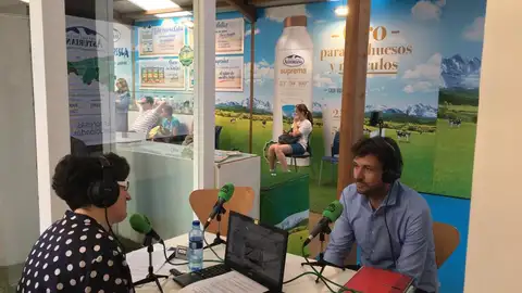 Entrevista a Alberto Ferrao, concejal de Educación y Cultura de Gijón "Asturias en la Onda" desde la FIDMA