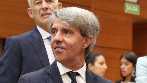 &Aacute;ngel Garrido, durante la investidura de Isabel D&iacute;az Ayuso