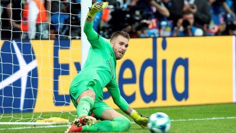 Adri&aacute;n San Miguel, portero del Liverpool