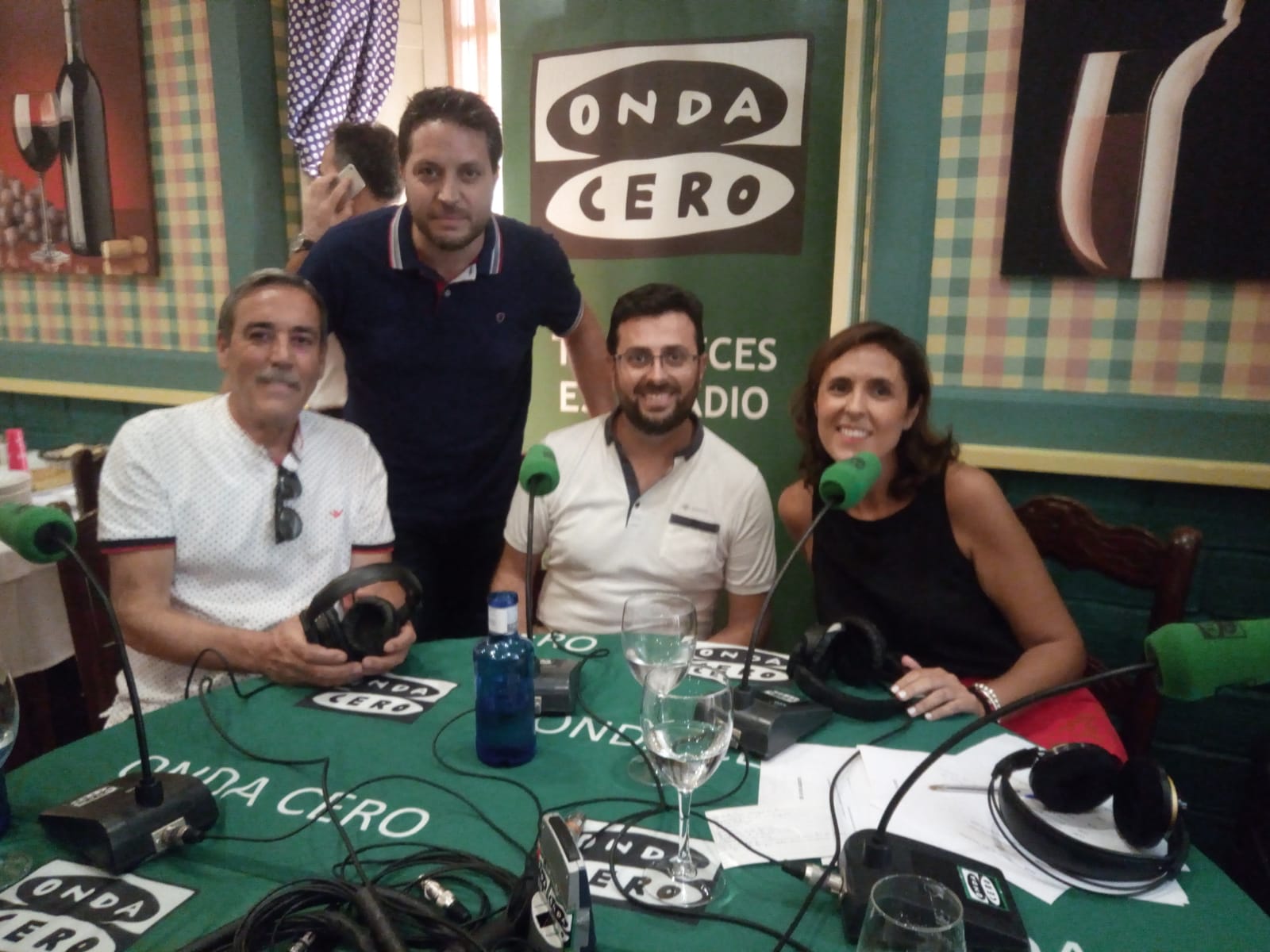 'Llevamos 10 años atendiendo gratuitamente consultas de los malagueños' 'Llevamos 10 años atendiendo gratuitamente consultas de los malagueños'