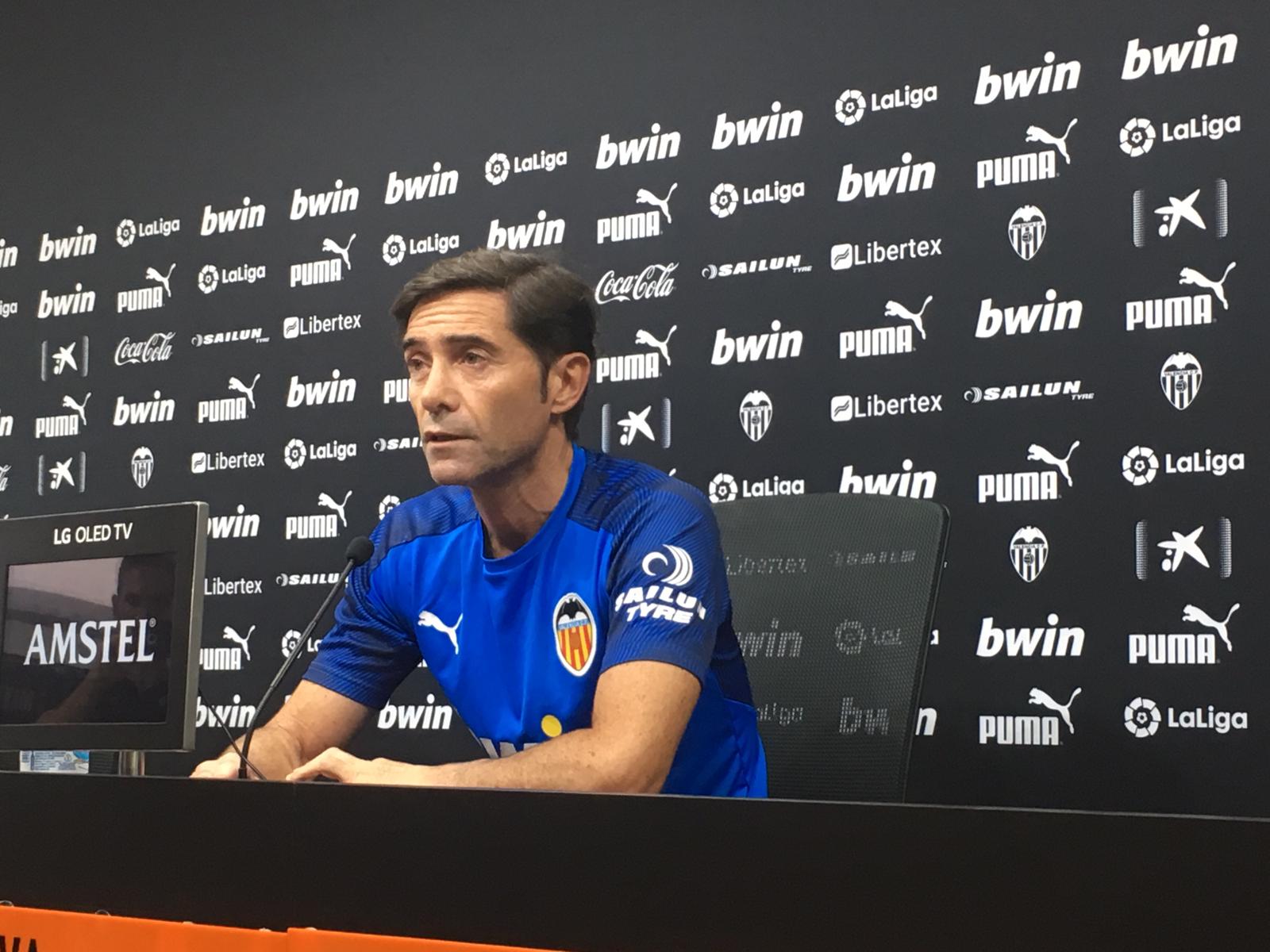 Marcelino: "Somos un equipo con Rodrigo y otro sin él. Si se debilita el potencial, la champions no debería ser una obligación". Marcelino: "Somos un equipo con Rodrigo y otro sin él. Si se debilita el potencial, la champions no debería ser una obligación".