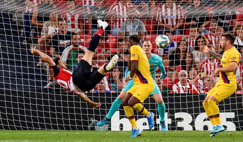 Athletic Club 1 - 0 Barcelona. Una chilena de Aduriz tumba al Barcelona en el 89 Athletic Club 1 - 0 Barcelona. Una chilena de Aduriz tumba al Barcelona en el 89