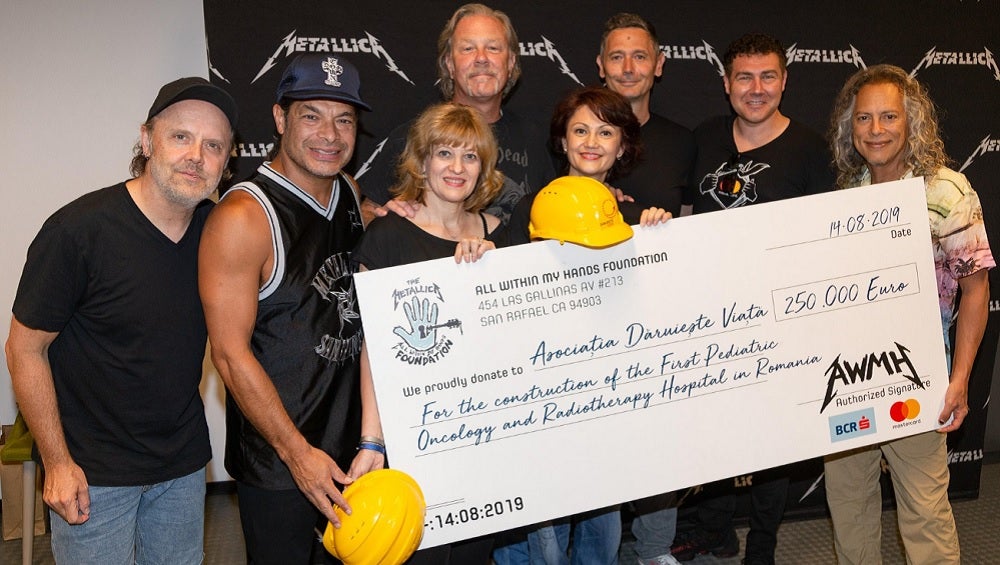 Metallica dona 250.000 euros para construir un hospital pediátrico oncológico en Rumanía Metallica dona 250.000 euros para construir un hospital pediátrico oncológico en Rumanía