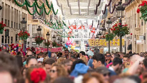 Feria de Málaga en la calle Larios Feria de Málaga en la calle Larios